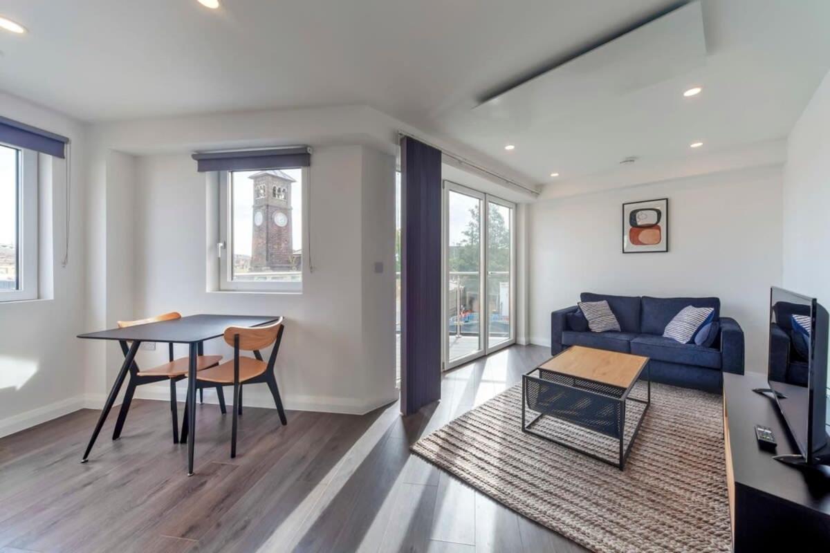 Lovely 1 Bedroom Apartment In Ashford アシュフォード エクステリア 写真